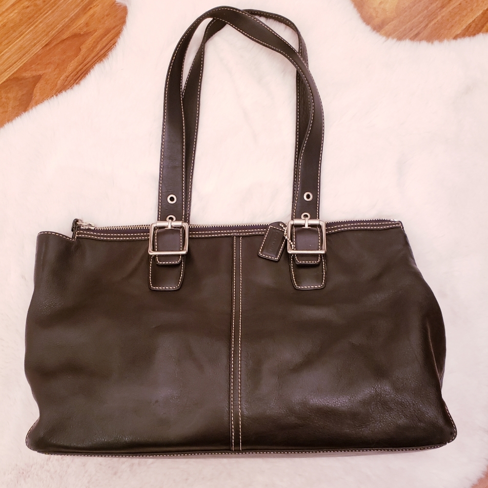 Coach black leather shoulder bag